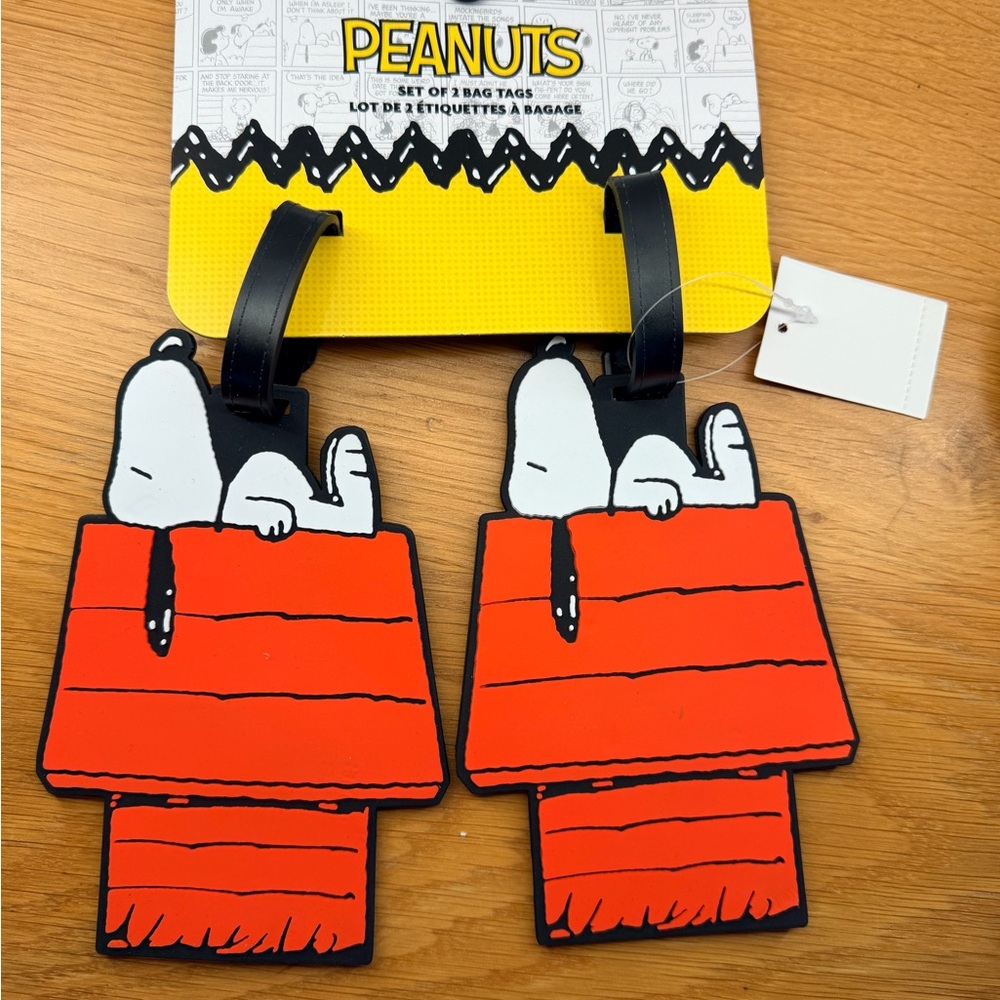 Peanuts Snoopy Red and Black Bag Tags luggage tags NWT